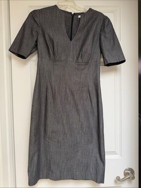 Calvin Klein Classic Gray Short-Sleeve Sheath Dress